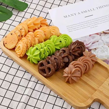 Szimulációs Cookie-Modell Kis Díszek Konyhában Főzés Dekoráció PVC Élelmiszer Játék Születésnapi Ajándék Fotózás, Kellékek Kreatív Keksz
